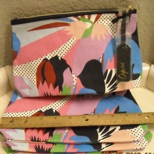 2 NEW ESTEE LAUDER COSMETIC BAGS